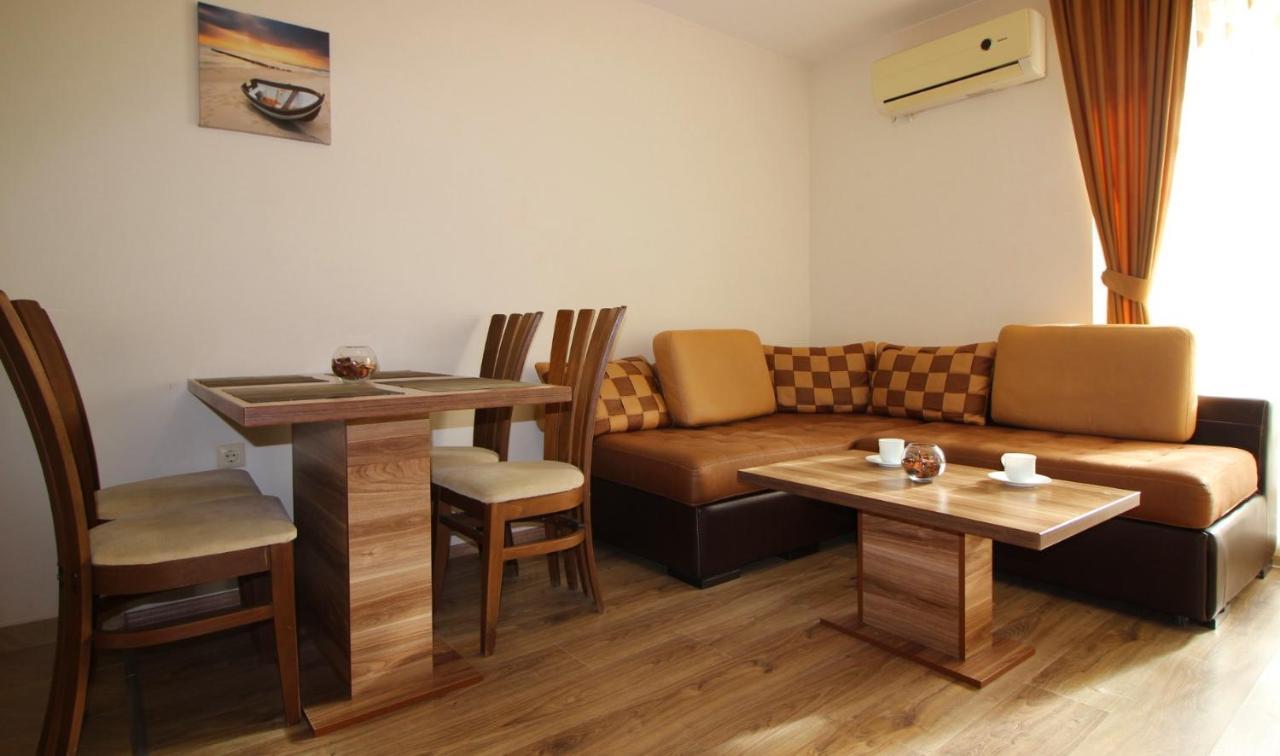 Allia Apartments Ravda Exterior photo